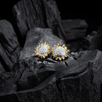 aretes-de-girasol-plata.925-detallados-en-oro-fondo-de-carbon